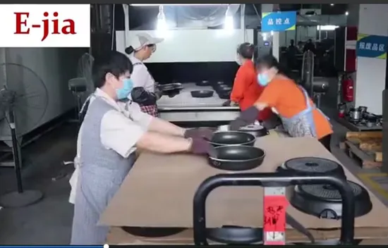 Appareil de cuisine à tube chauffant